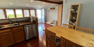 2 bed 2 bath Single Family Home in Bexley w/ Bonus Rooms Gallery 6