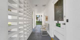 Lake Maitland Living | Mid-Century Charm Gallery 7