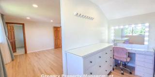 11204 NE 58th Pl Gallery 29