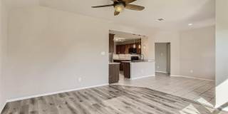 503 Hawthorn Drive Gallery 25