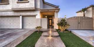 Beautiful pool home w/ RV Parking Gallery 6