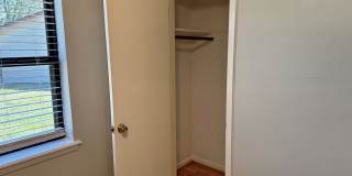 4 Bed, 2 Bath Home on Cul-de-sac Gallery 24