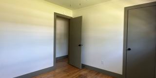 Updated 3 Bedroom House on the Eastside Gallery 28