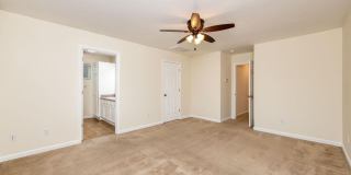Clean and neat 4 bedroom, 2 bathroom single story in the Fancher Creek area 93727 Gallery 19