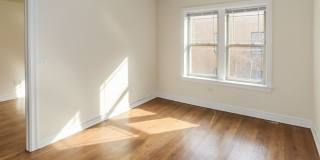 3808 North SHEFFIELD Ave. Apt. Gallery 24