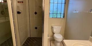 Large: 4 Bedroom 2.5 Bath Home Gallery 15