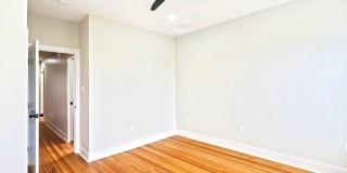 1327 W 42ND Street Gallery 30