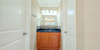 Beautifully remodeled condo for rent in Metrowest! Beautifully remodeled condo for rent in Metrowest! Gallery 9
