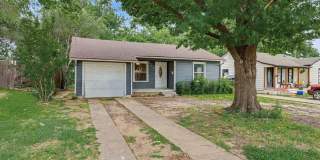 Cute & Clean Home with Large Fenced Yard Pet Friendly! Gallery 1