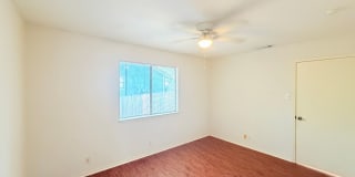 Great, well-maintained single-story duplex tucked away on a quiet cul-de-sac! Gallery 16