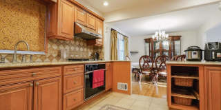 32 Eileen Way Gallery 16