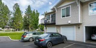 Modern 2 Bed, 1 Bath Condo near Dishman Hills! Gallery 18