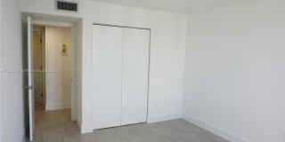 2851 NE 183rd St Gallery 9