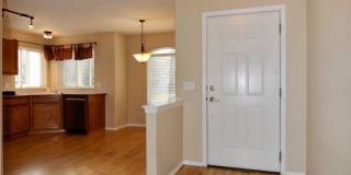 CDA Place Neighborhood- 4 bed with basement, cul de sac Gallery 6