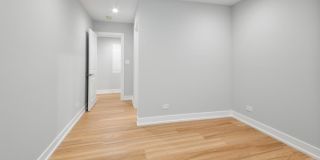 1347 N Noble Gallery 9