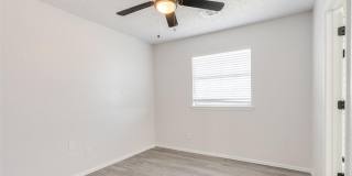 11715 N Francis Avenue Gallery 21