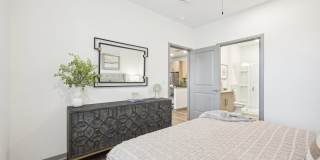 The Garrison Gallery 13