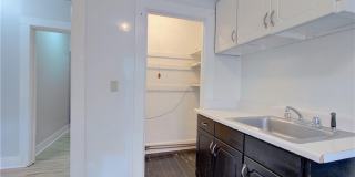251 Williams Street Gallery 7