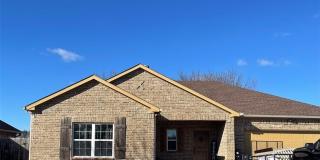 422 Roosevelt Avenue Gallery 1