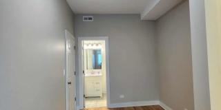 6321 S Eberhart Avenue Gallery 15