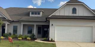 229 NE Paca Lane NE Gallery 1