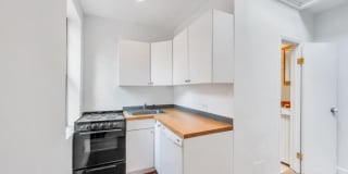 334 East 22nd Street Gallery 5