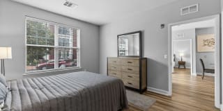 Harbor Pointe Gallery 87