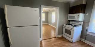 Cute 3 bedroom / 1 bathroom house with fenced in yard and shed In Joplin MO!! Gallery 7