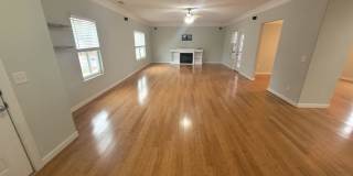 Stunning 4 Bedroom, 2.5 Bath Home Just 3 Blocks to Chesapeake Bay Gallery 10