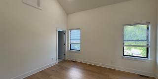 Gorgeous Brick 3 bed/3 bath Rental Available! Gallery 17