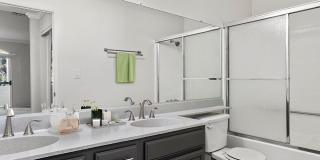 Chateau Encino Gallery 8