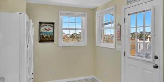 222 Hiering Avenue Gallery 10