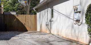 342 Mathews Avenue NE Gallery 29