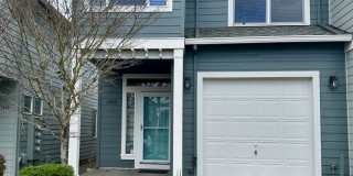 Fantastic Townhome close to Nike Gallery 1