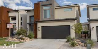 Amazing 4 bed | 2 1/2 bath | 2 car garage in Desert Canyon with washer/dryer/fridge Gallery 1