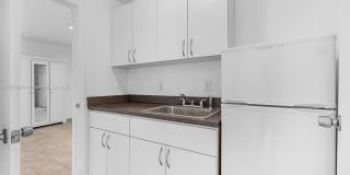 1107 El Rado Street Gallery 12