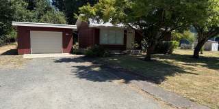 Updated 2-bedroom duplex in Thurston! Updated 2-bedroom duplex in Thurston! Gallery 6