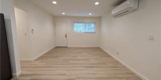 200 E Phillips St Gallery 5