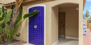 2 Bedroom Condo in Fashion Valley Gallery 30