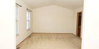 Beautiful and cozy 3 bedroom home with 2.1 bath Gallery 30