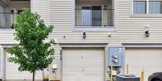2613 CAMPUS WAY N #46 Gallery 24