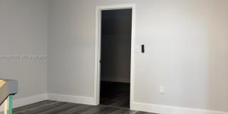 10225 NW 57th Ter Gallery 7