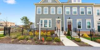 26050 Ridge Road Gallery 1
