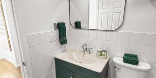 1521 W 37th Place Gallery 35