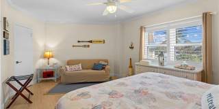 240 Seaview Ct unit: 413 Gallery 22