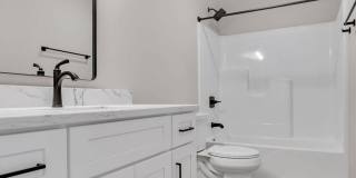 717 S Henderson Street Gallery 24