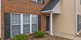 Newly Renovated 2BR, 2.5 BA in Greer SC Gallery 1