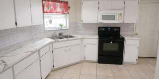 6115 N ALBANY AVENUE Gallery 6