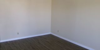 VERY NICE HOME IN THE RIDGECREST AREA. PETS NEGOTIABLE WITH OWNERS APPROVAL Gallery 3