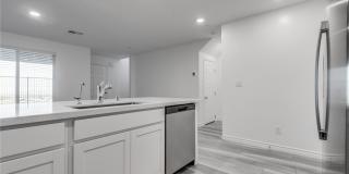 6176 Rathbone Street Gallery 11